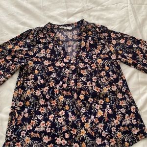 Women’s blouse/top